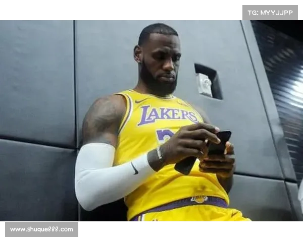 法甲球员展现实力:从明星到新秀的成长轨迹与赛场影响力分析 法甲球员展现实力:从明星到新秀的成长轨迹与赛场影响力分析