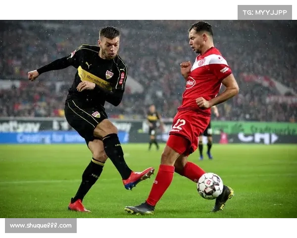 德甲精彩回放:重温经典对决,感受足球激情与战术智慧的完美结合 德甲精彩回放:重温经典对决,感受足球激情与战术智慧的完美结合